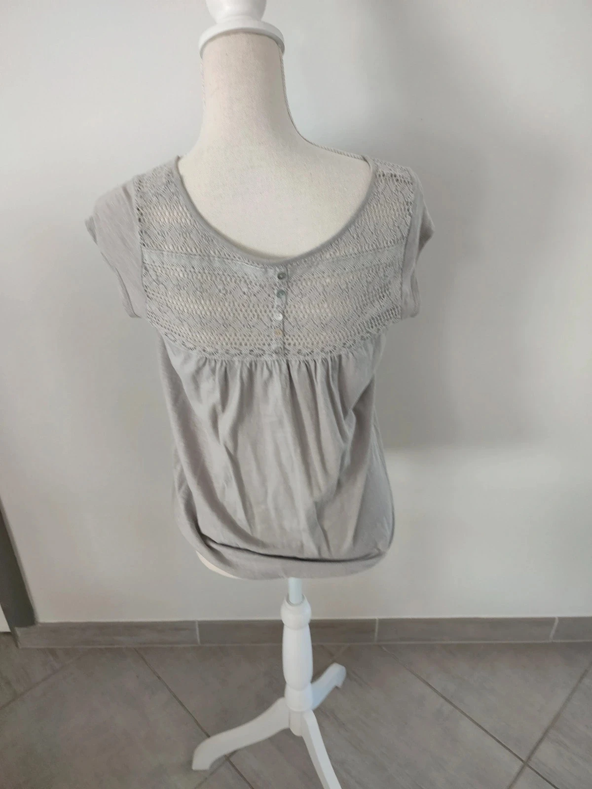 Women's short-sleeved top size 38 – photo 7